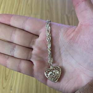 Elegant Silver Heart Pendant Necklace